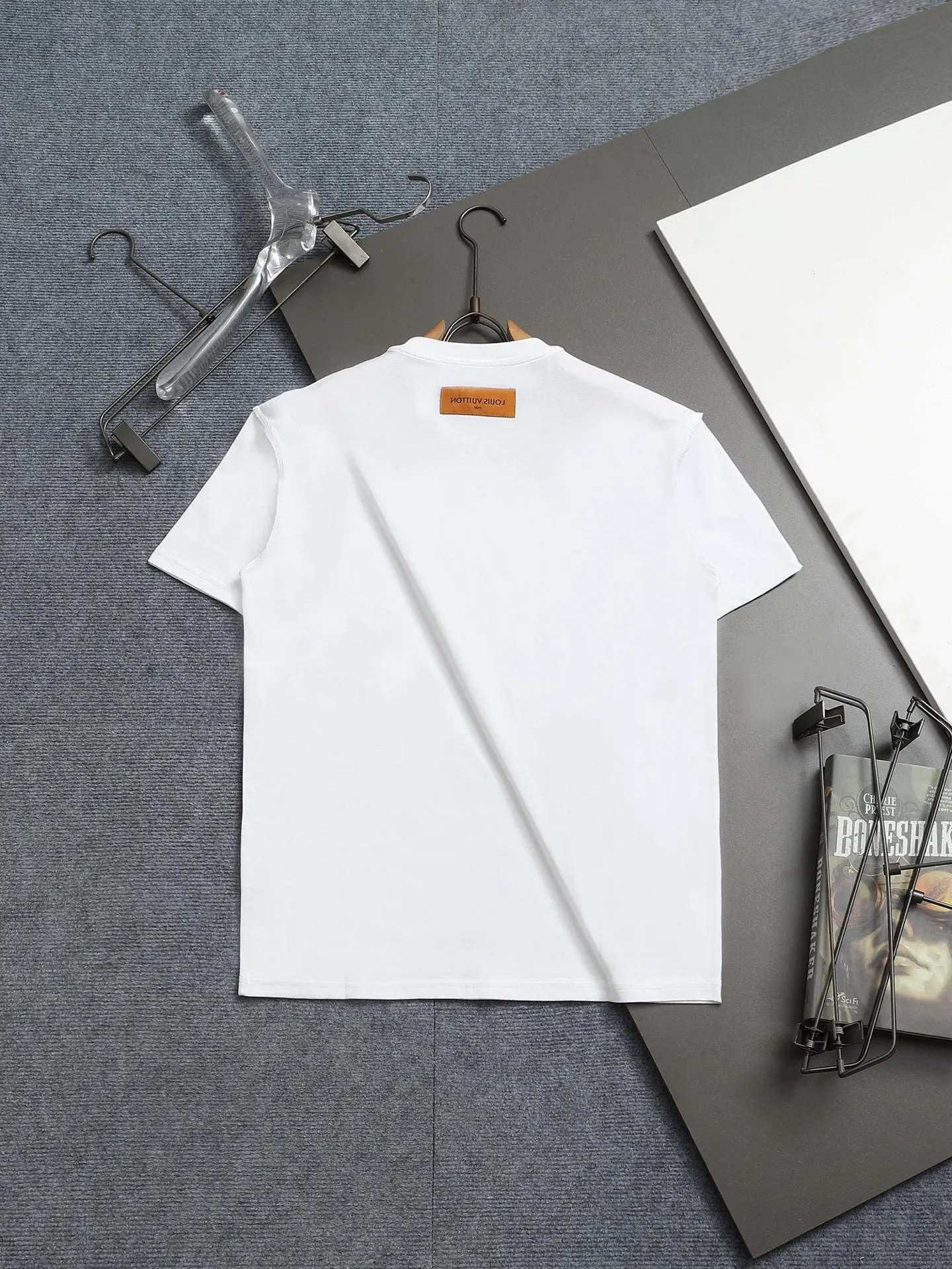 🅿️170 high-quality Louis V* Yayoi Kusama collaboration series, second collaboration, sparks everywhere! The design of this printed tee by Kusama is minimalist but will be fashionable forever! The weight is 250G~The fabric has also undergone a special washing process. The yardage is xs s m l